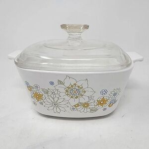 Corningware White Floral Casserole with Clear Lid